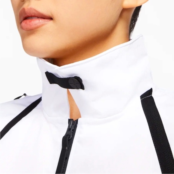 Nike-Pack Weather Resistant Jacket - Picture 2 of 11